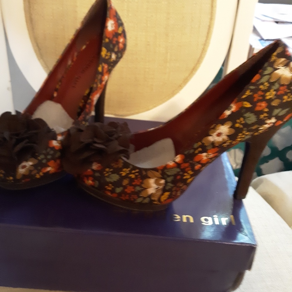 Madden Girl Pretty Floral Heels